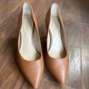 Alfani Pumps Cognac Tan size 7
